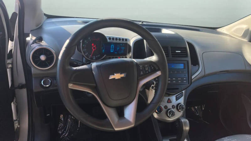 2016 Chevrolet Sonic LS Auto
