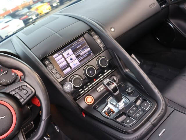 2014 Jaguar F-TYPE V8 S