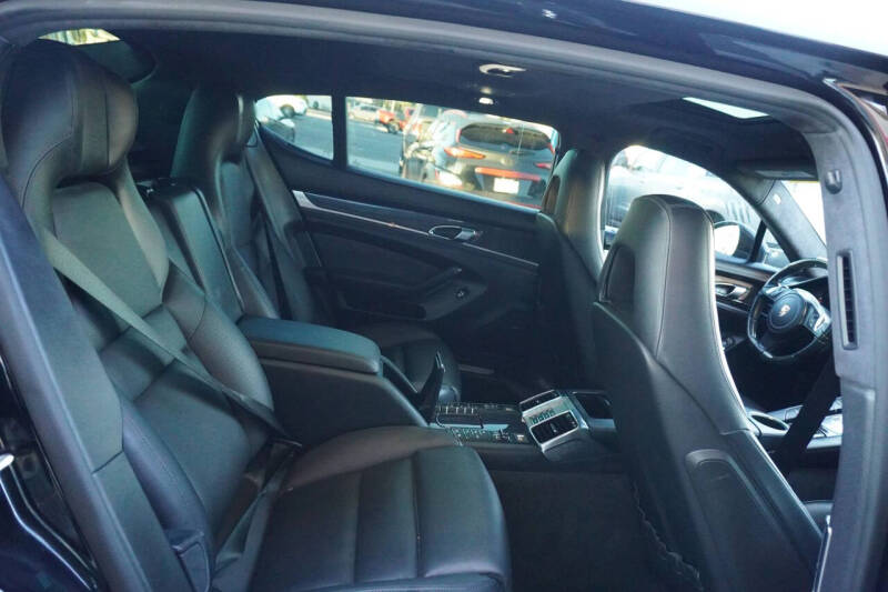 2014 Porsche Panamera Turbo Executive