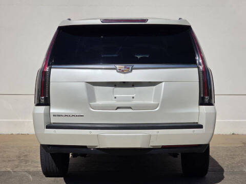 2015 Cadillac Escalade ESV Luxury
