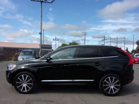 2015 Volvo XC60 T5 Drive-E Platinum