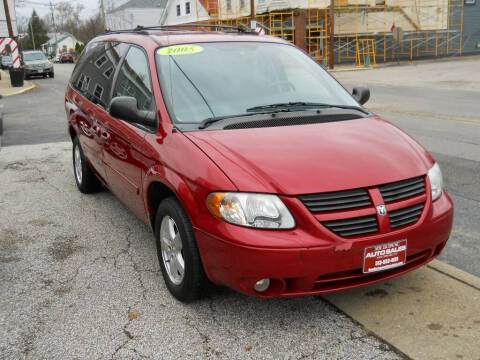 2005 Dodge Grand Caravan for sale at NEW RICHMOND AUTO SALES in New Richmond OH