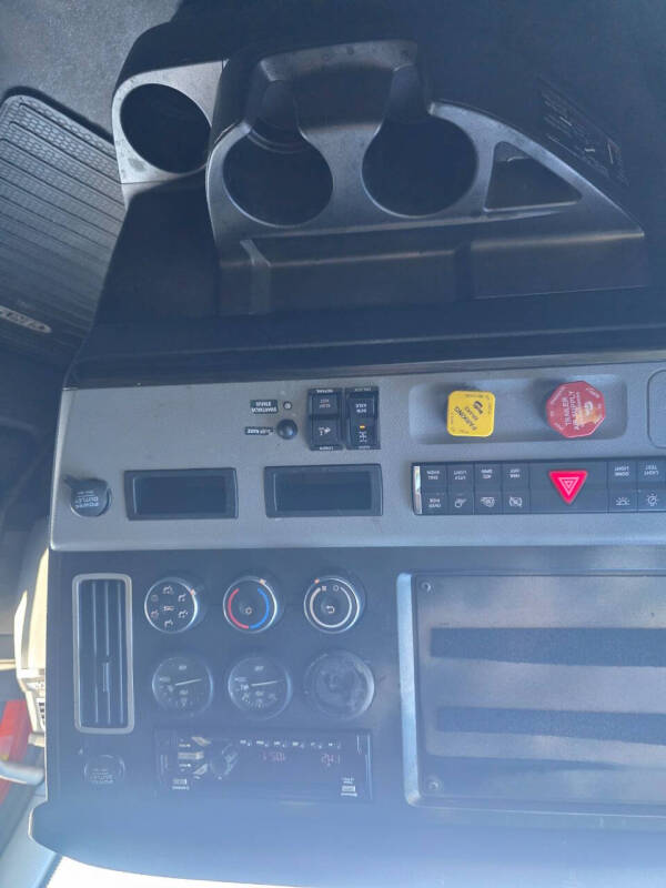 2019 Freightliner Cascadia