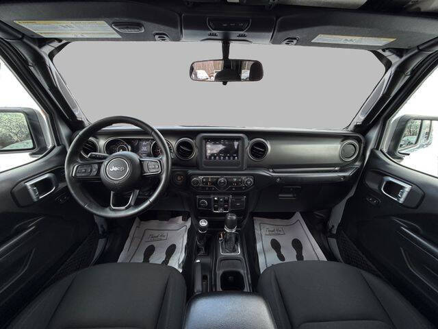 2022 Jeep Gladiator Willys
