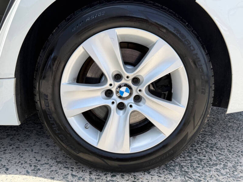 2011 BMW 5 Series 528i