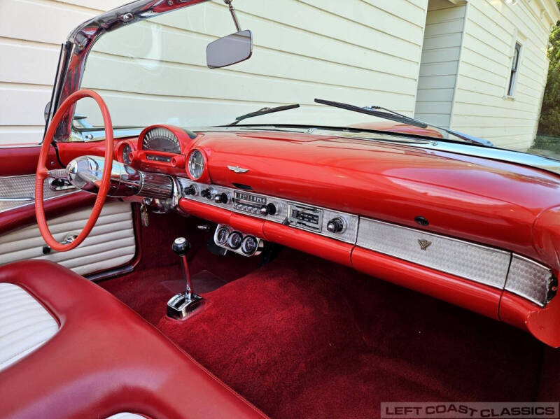 1955 Ford Thunderbird
