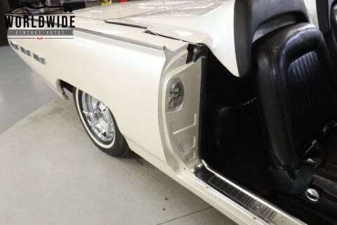 1962 Ford Thunderbird