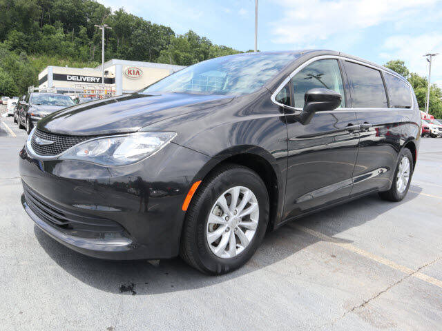 2017 Chrysler Pacifica Touring