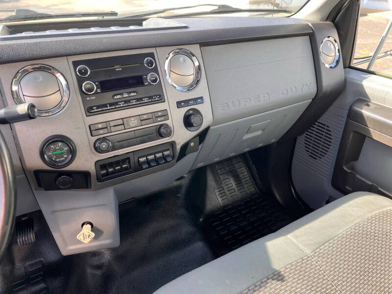 2011 Ford F-750 Super Duty