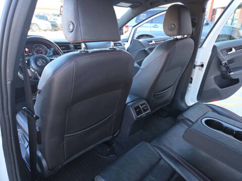 2015 Volkswagen Golf GTI SE