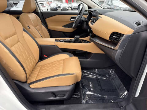 2023 Nissan Rogue Platinum