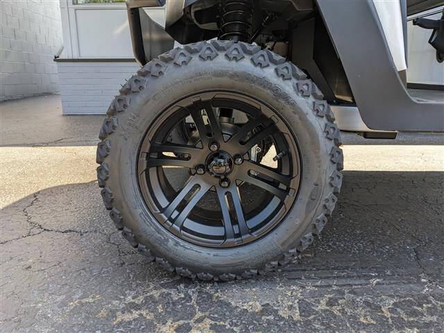 2024 Bintelli BEYOND 6PR LIFTED LITHIUM 105-