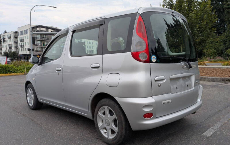 2000 Toyota Funcargo Yaris