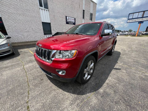 2011 Jeep Grand Cherokee for sale at AUTOSAVIN in Villa Park IL