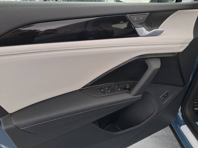 2026 Volkswagen Tiguan SEL R-Line Turbo 4Motion