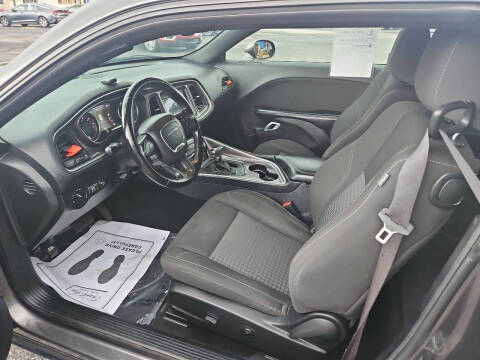 2021 Dodge Challenger SXT