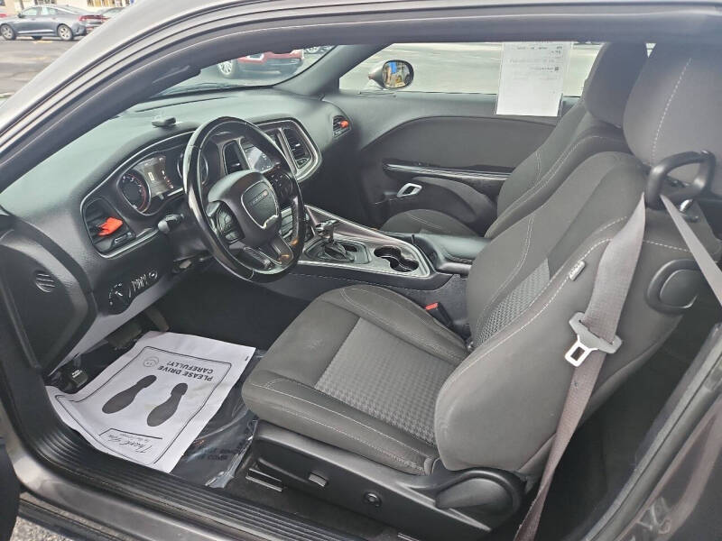 2021 Dodge Challenger SXT