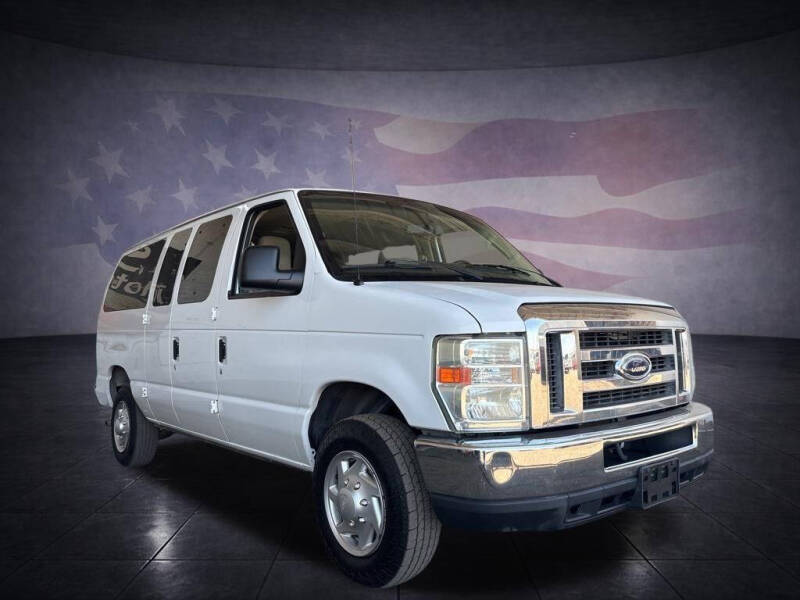 2012 Ford E-Series E-350 SD XLT