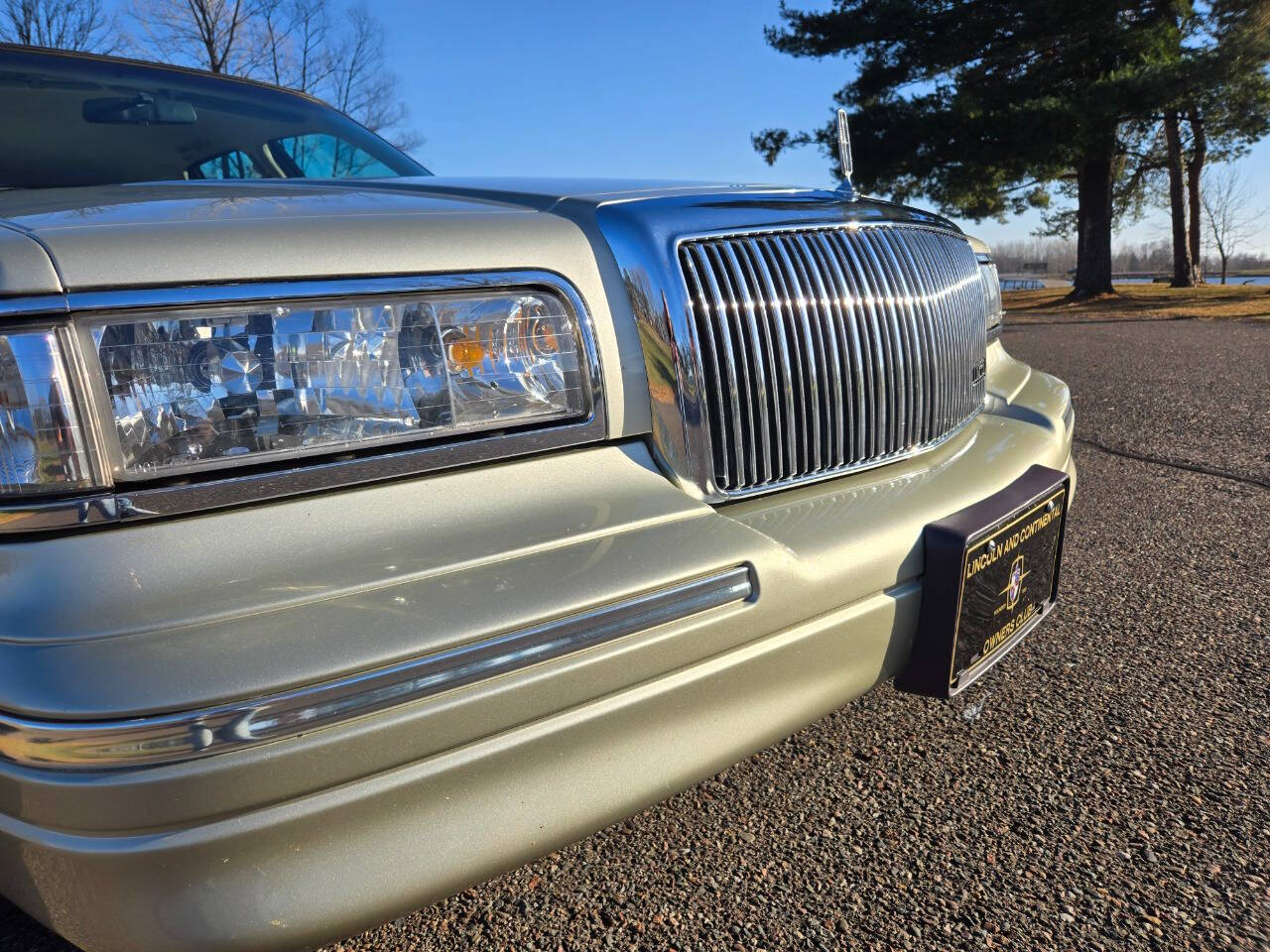 1997 Lincoln Town Car 59