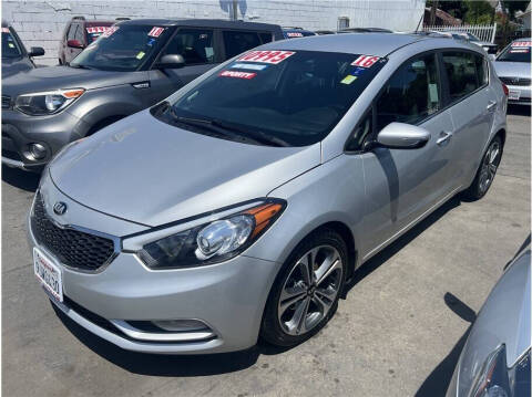 2016 Kia Forte5