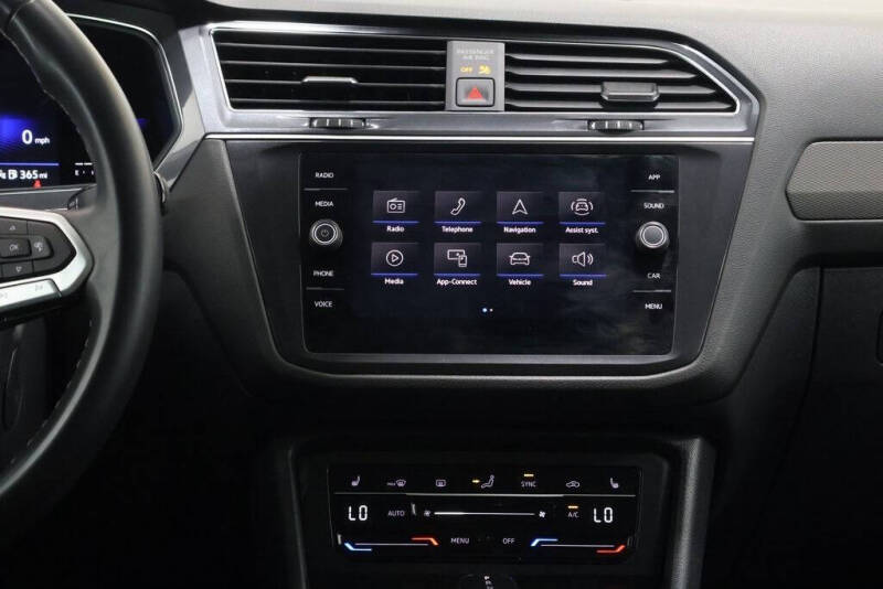 2023 Volkswagen Tiguan SE