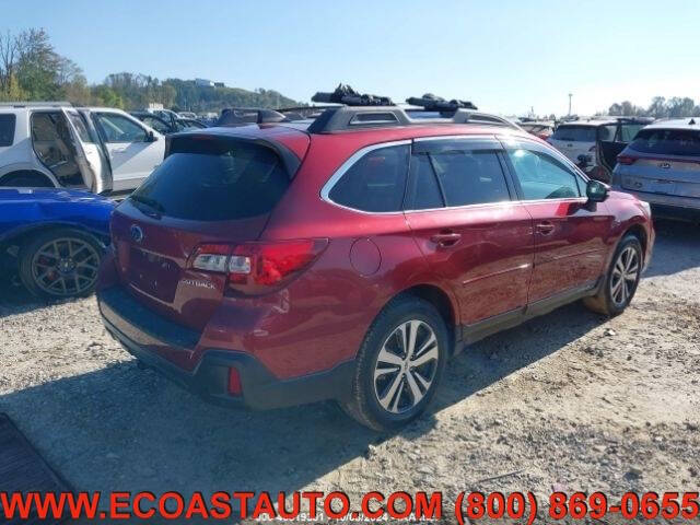 2018 Subaru Outback Limited photo 2