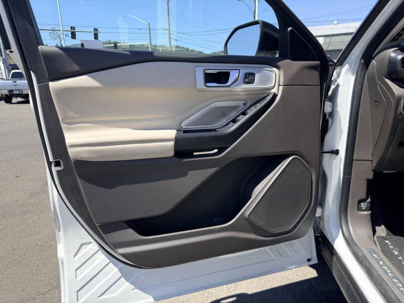 2020 Ford Explorer Platinum