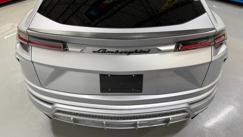 2022 Lamborghini Urus