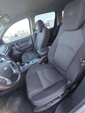 2017 Chevrolet Traverse LT