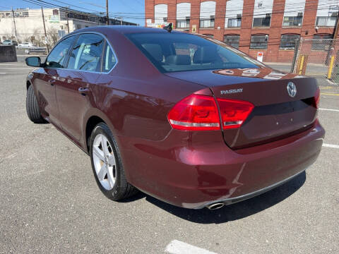 2013 Volkswagen Passat SE PZEV