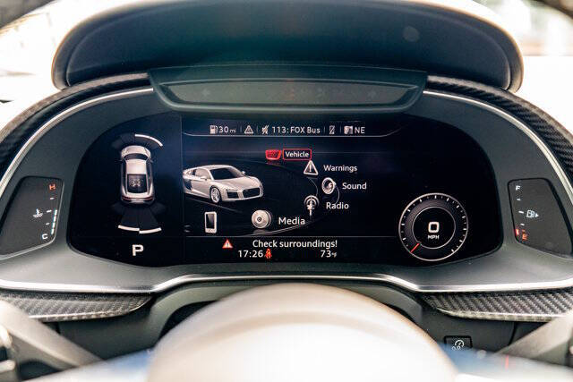 2017 Audi R8 26
