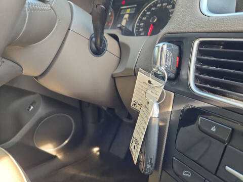 2016 Audi Q5 2.0T quattro Premium Plus