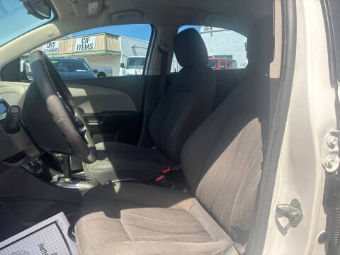 2018 Chevrolet Sonic LT Auto
