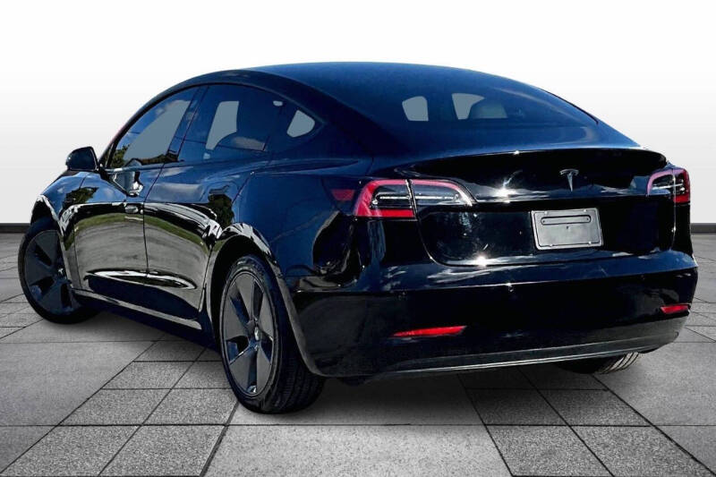2021 Tesla Model 3 Standard Range Plus