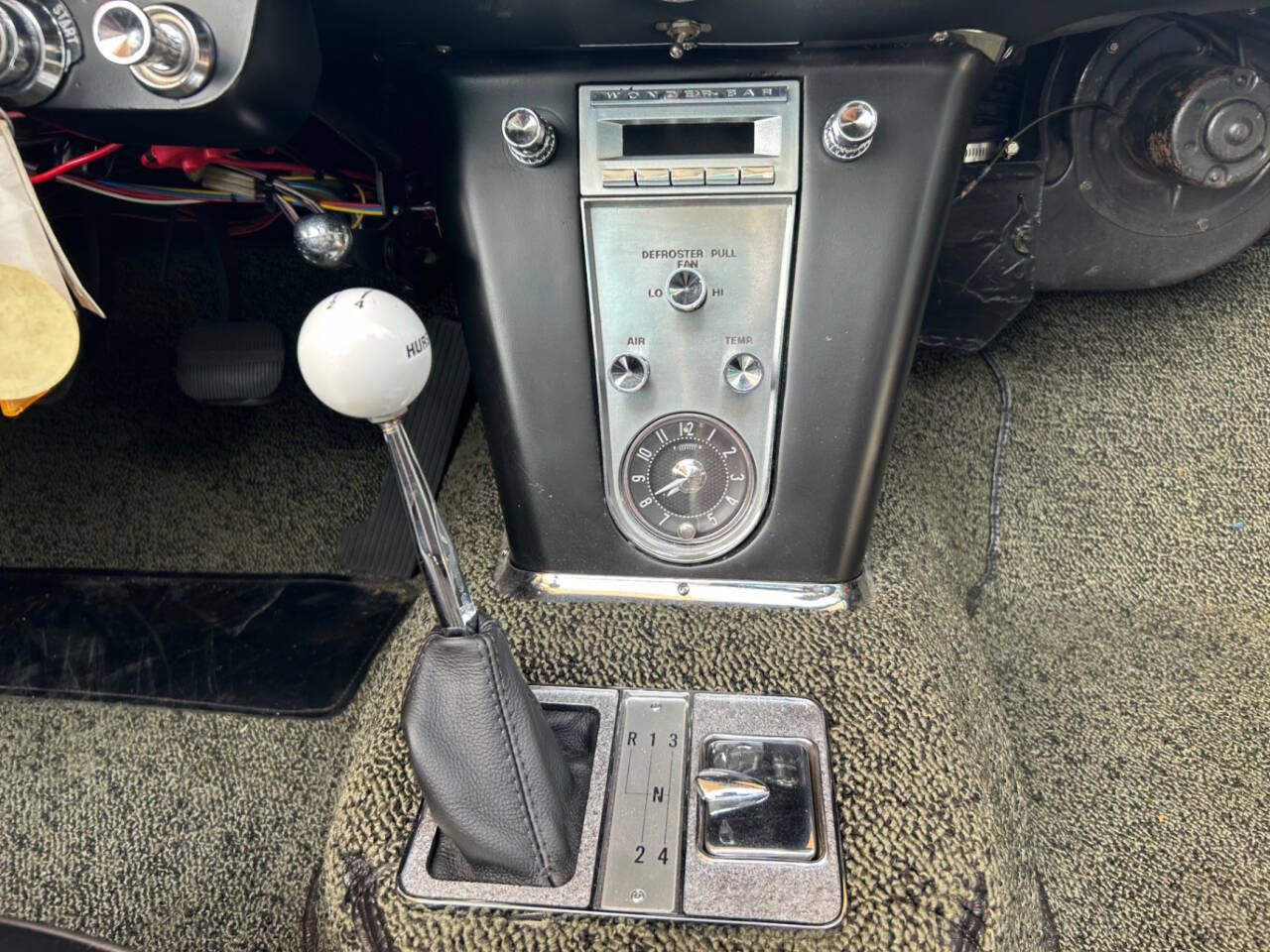 1962 Chevrolet Corvette 38