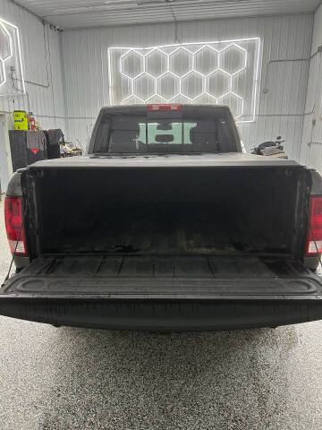 2016 RAM 1500 SLT
