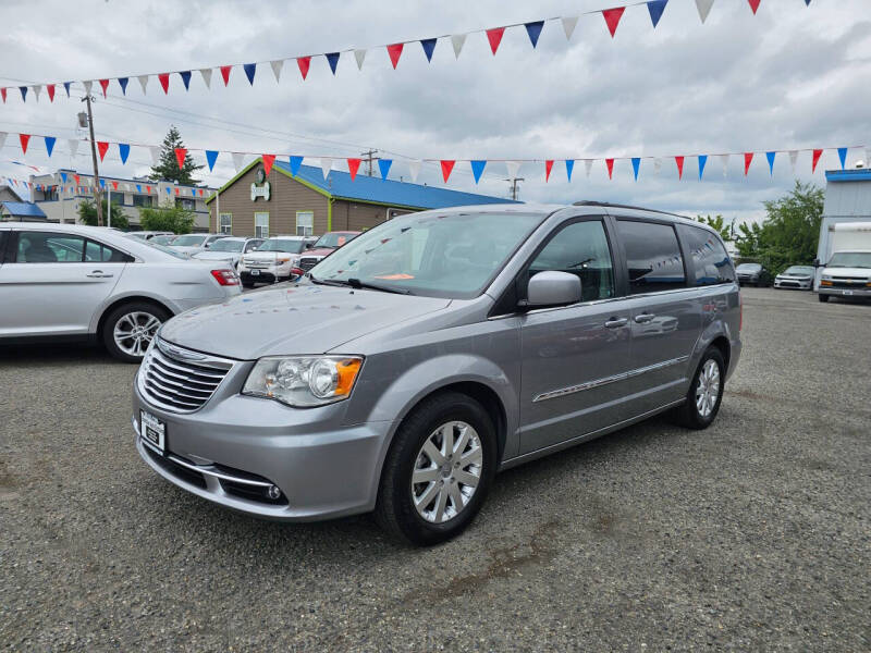 2016 Chrysler Town and Country Touring