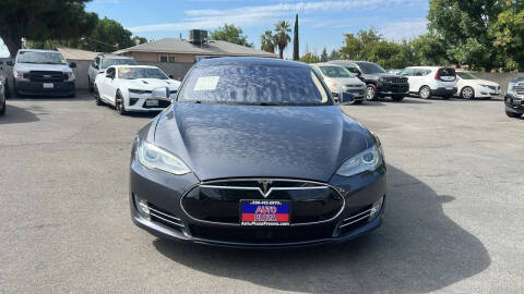 2014 Tesla Model S