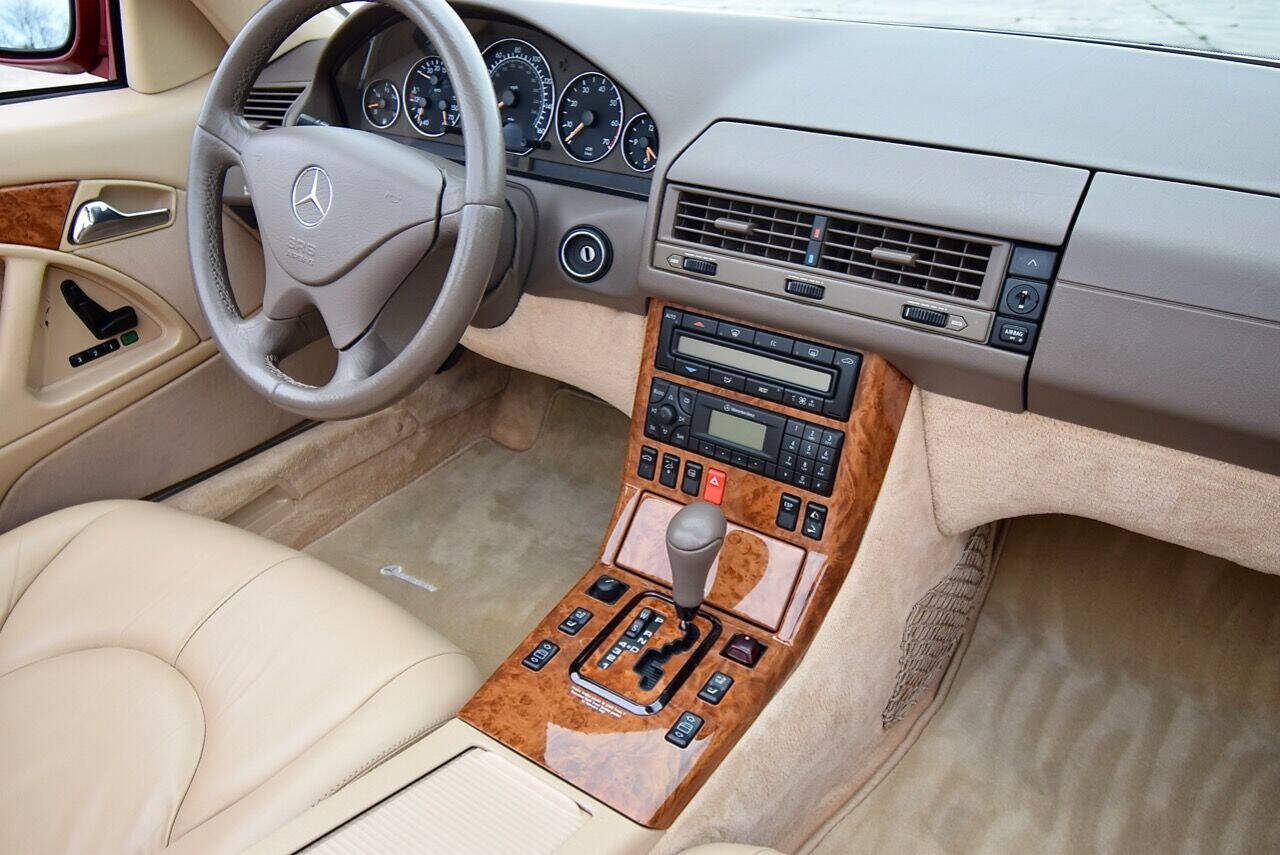 1999 Mercedes-Benz SL-Class 68