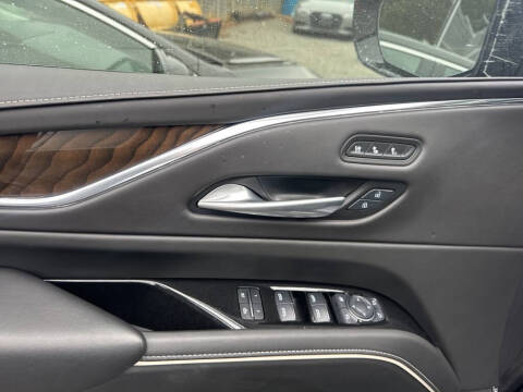 2024 Cadillac Escalade ESV Sport Platinum