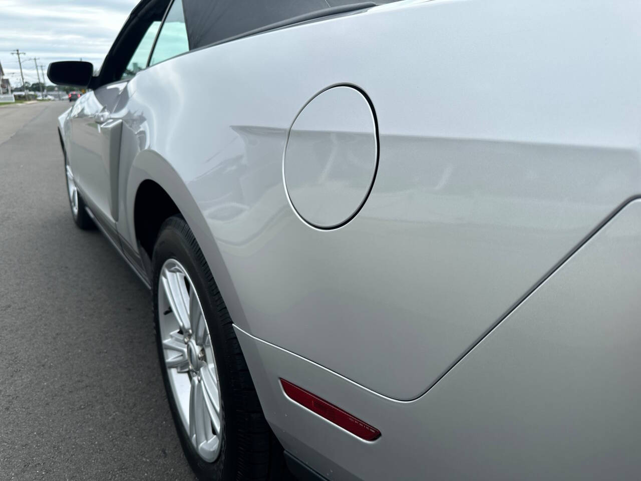 2010 Ford Mustang 10
