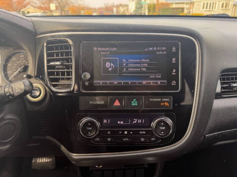 2017 Mitsubishi Outlander SEL