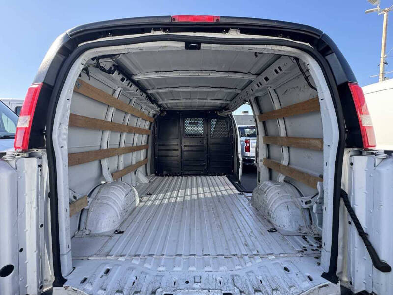 2018 Chevrolet Express 2500