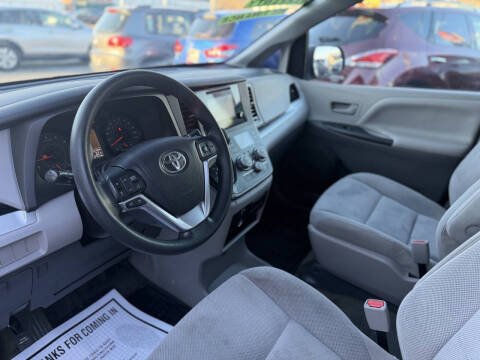 2016 Toyota Sienna L 7-Passenger