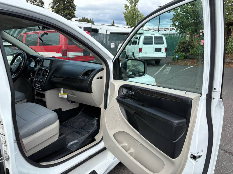 2018 Dodge Grand Caravan SE Plus