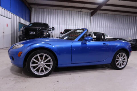 2006 Mazda MX-5 Miata for sale at SOUTHWEST AUTO CENTER INC in Houston TX