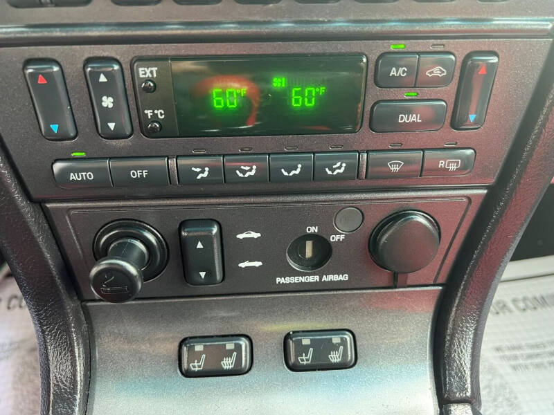 2003 Ford Thunderbird Premium