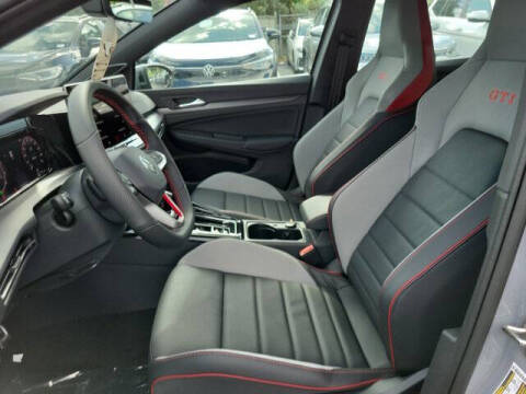 2026 Volkswagen Golf GTI SE