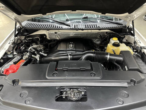 2017 Lincoln Navigator Select