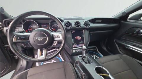 2016 Ford Mustang V6